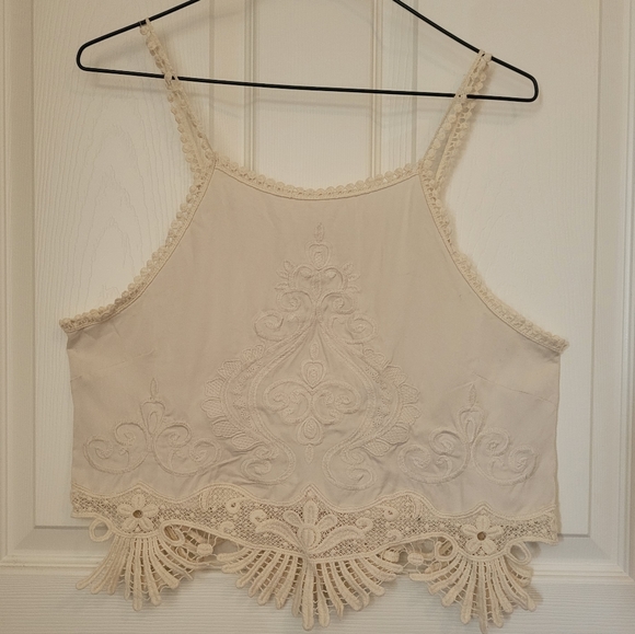 Harlow crop top w embroidery - Picture 2 of 6